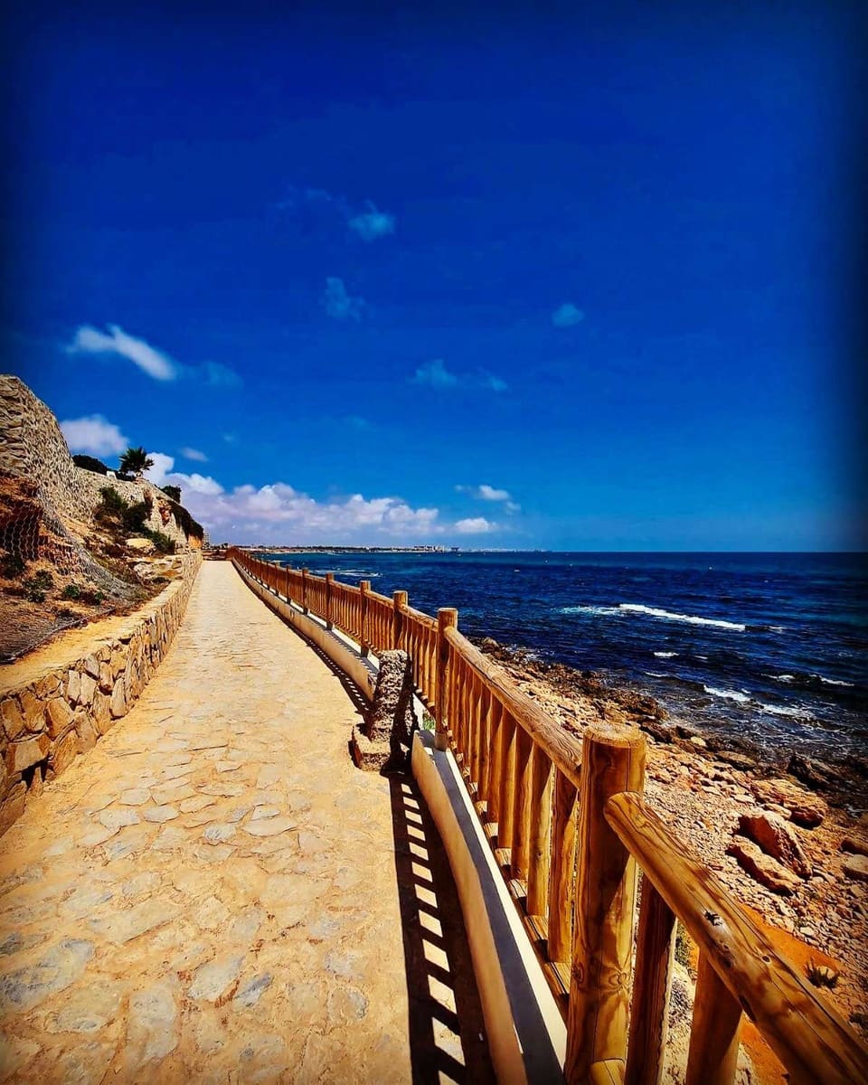 3 sypialnia Apartament przy plaży na sprzedaż w Orihuela z basenem - 199 000 € (Ref: 9755357)