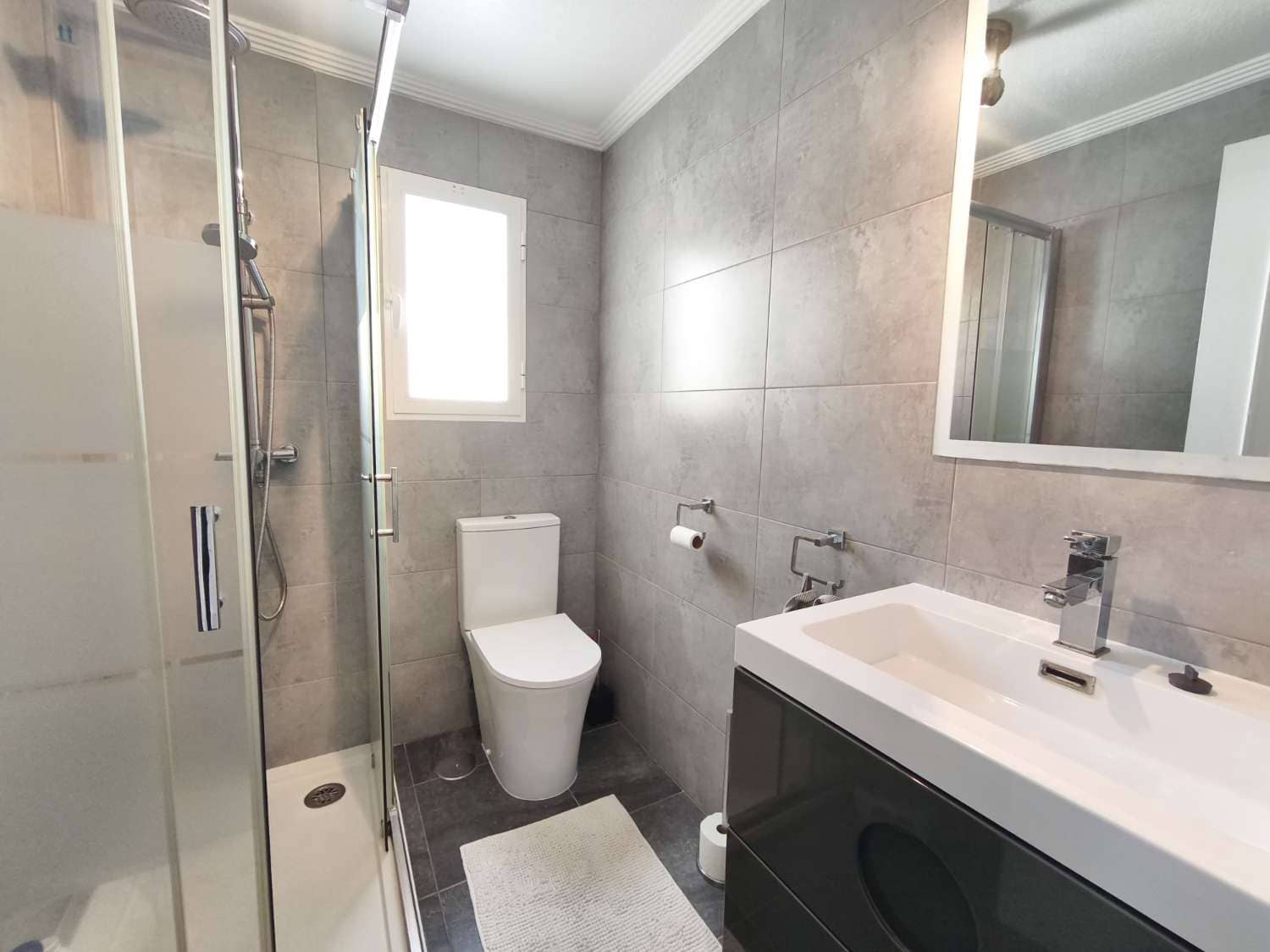 3 sypialnia Apartament przy plaży na sprzedaż w Orihuela z basenem - 199 000 € (Ref: 9755357)