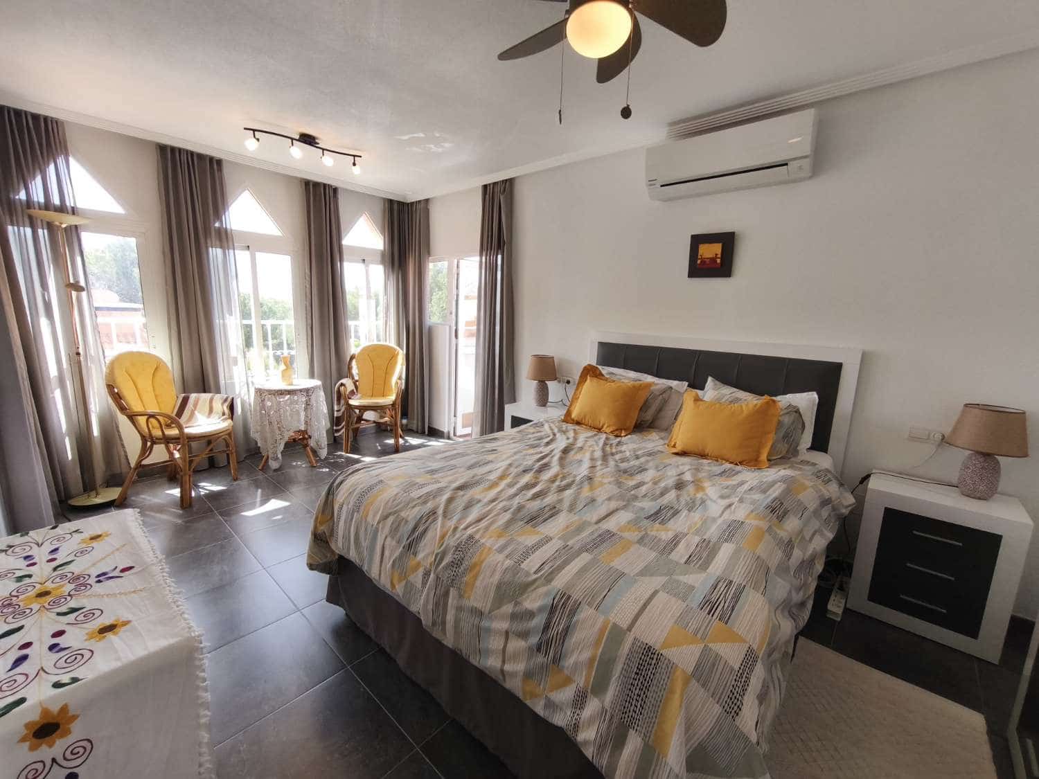 3 sypialnia Apartament przy plaży na sprzedaż w Orihuela z basenem - 199 000 € (Ref: 9755357)