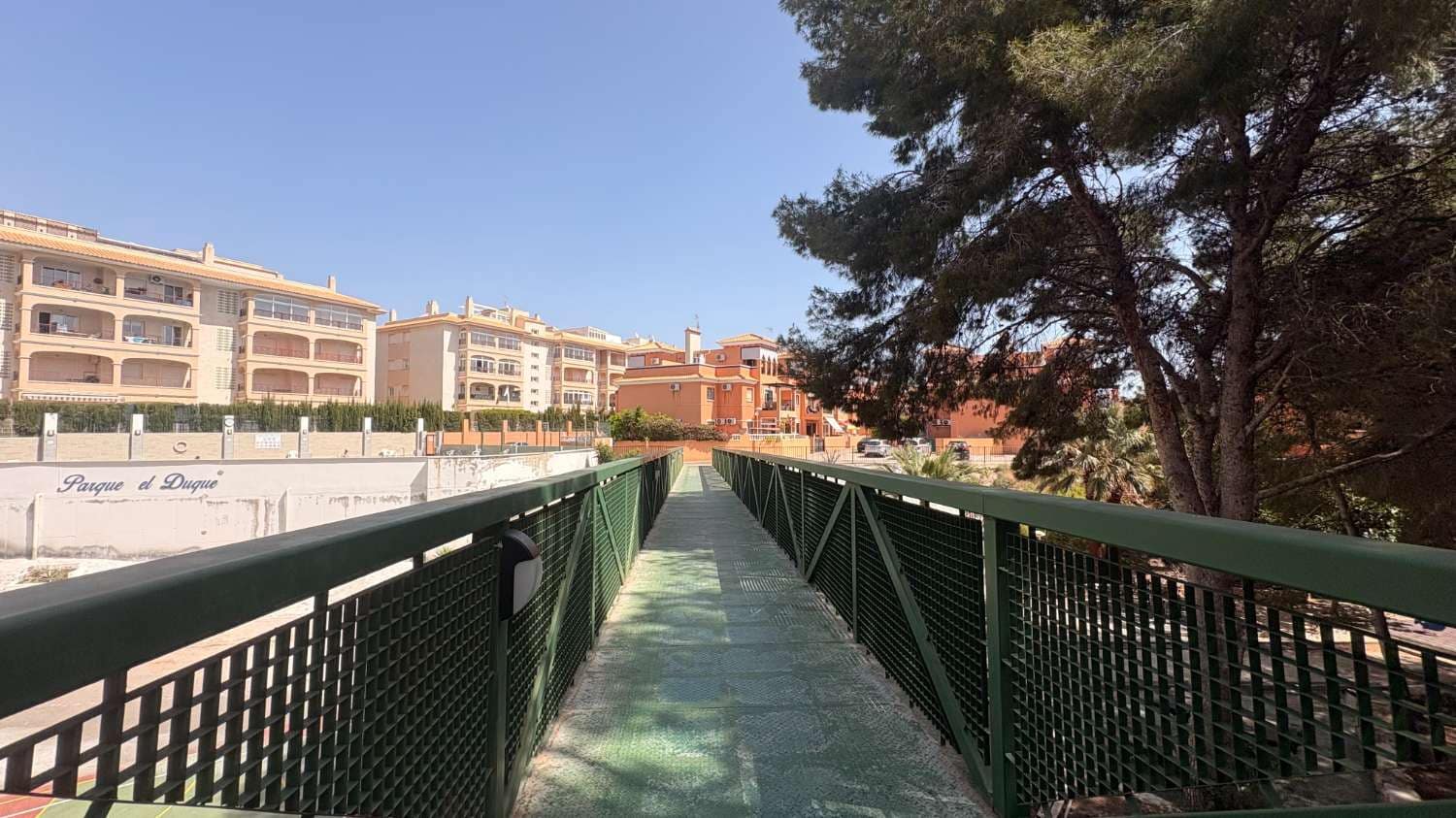 3 sypialnia Apartament przy plaży na sprzedaż w Orihuela z basenem - 199 000 € (Ref: 9755357)