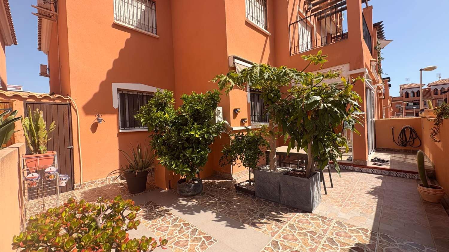 2 bedroom Beach Apartment for sale in Orihuela with pool - € 178,000 (Ref: 9758551)