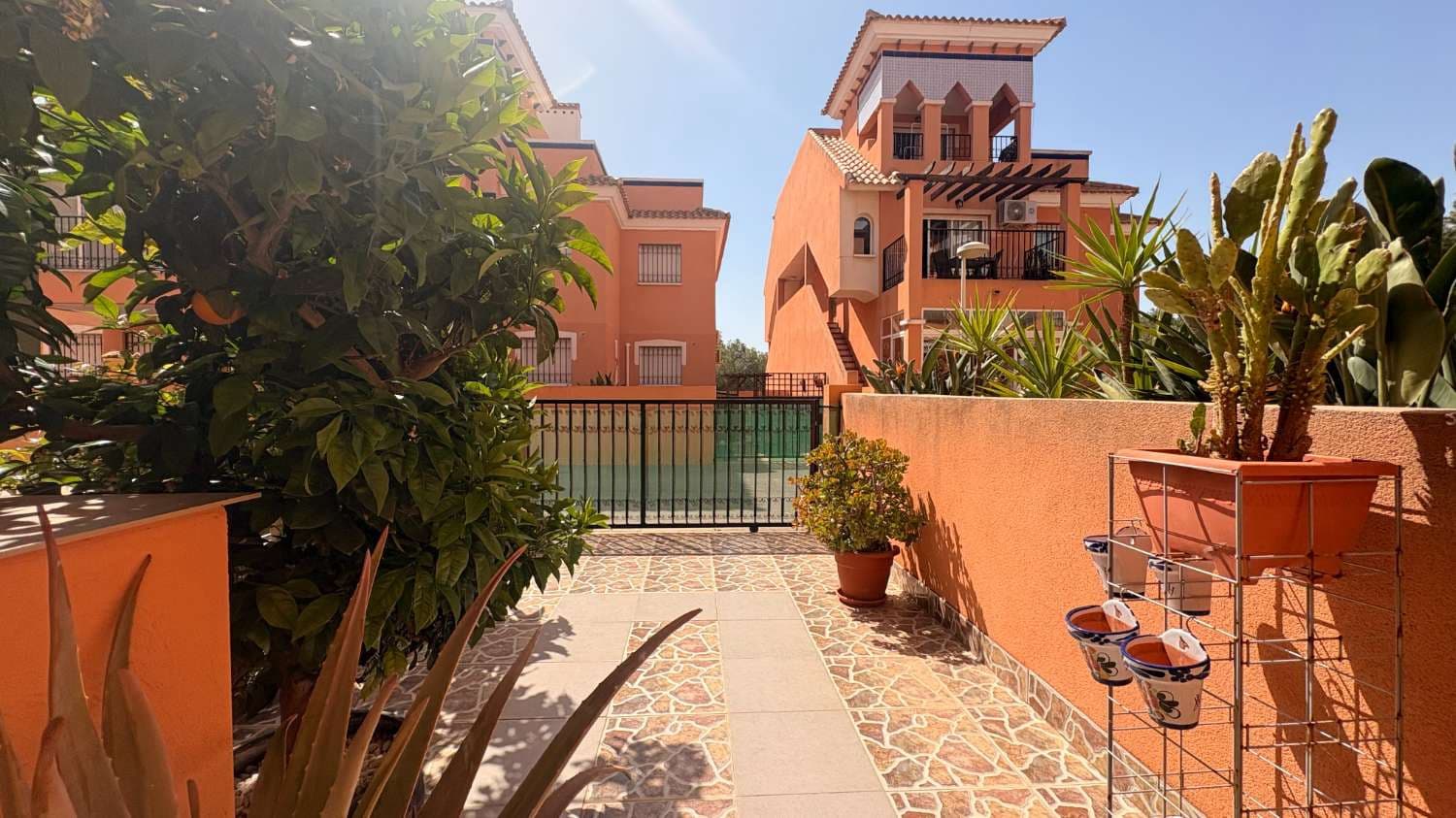 2 bedroom Beach Apartment for sale in Orihuela with pool - € 178,000 (Ref: 9758551)