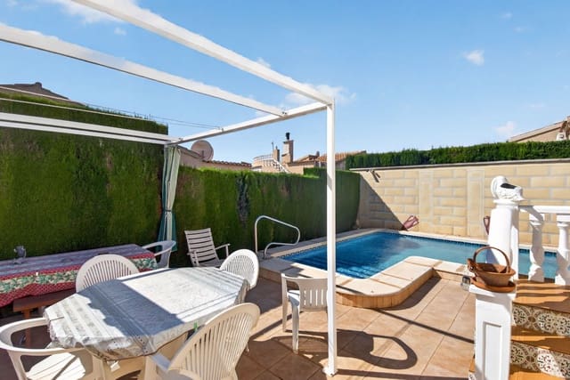 3 quarto Moradia para venda em Orihuela com piscina - 450 000 € (Ref: 9772741)