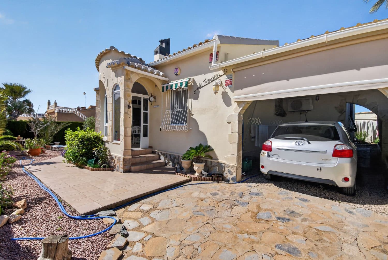 3 bedroom Villa for sale in Orihuela with pool - € 450,000 (Ref: 9772741)