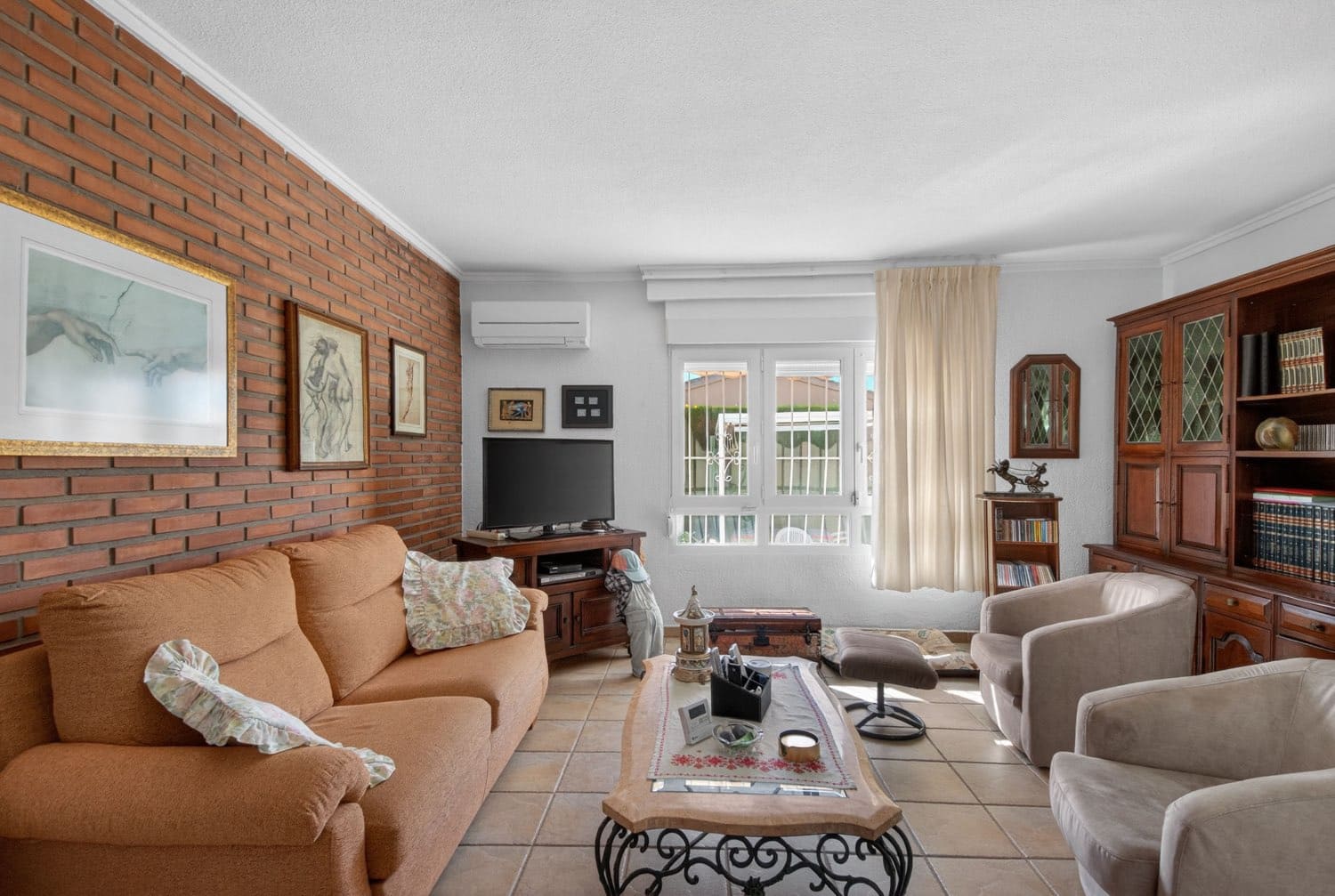 3 bedroom Villa for sale in Orihuela with pool - € 450,000 (Ref: 9772741)