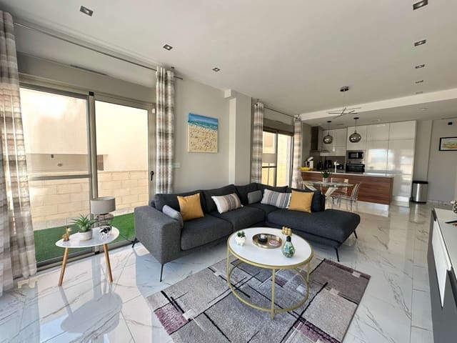 3 soveværelse Villa til salg i Orihuela med swimmingpool - € 375.000 (Ref: 9777686)