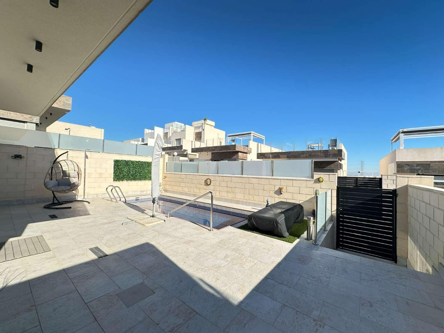 3 quarto Moradia para venda em Orihuela com piscina - 375 000 € (Ref: 9777686)