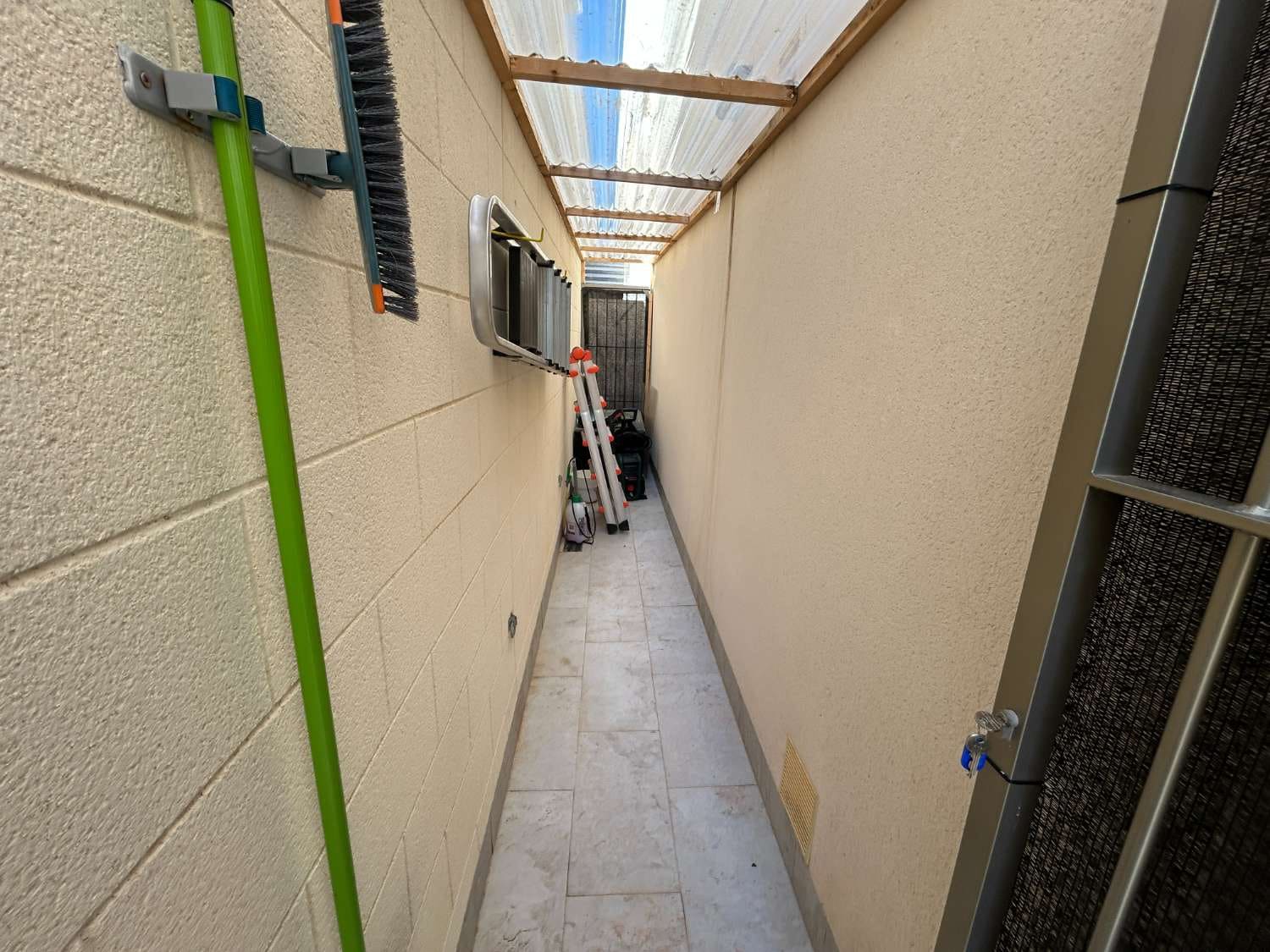 3 quarto Moradia para venda em Orihuela com piscina - 375 000 € (Ref: 9777686)