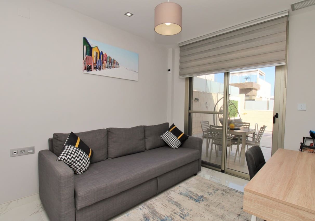 3 makuuhuone Huvila myytävänä paikassa Orihuela mukana uima-altaan - 375 000 € (Ref: 9777686)