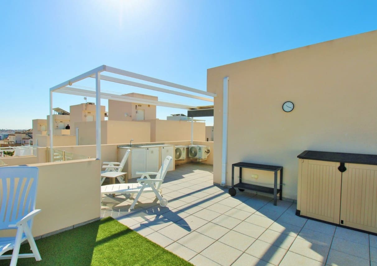 3 makuuhuone Huvila myytävänä paikassa Orihuela mukana uima-altaan - 375 000 € (Ref: 9777686)