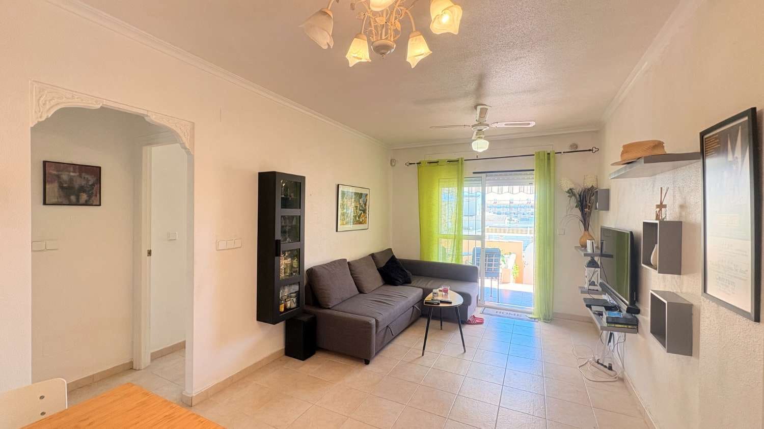 2 bedroom Beach Apartment for sale in Orihuela with pool - € 154,000 (Ref: 9777687)