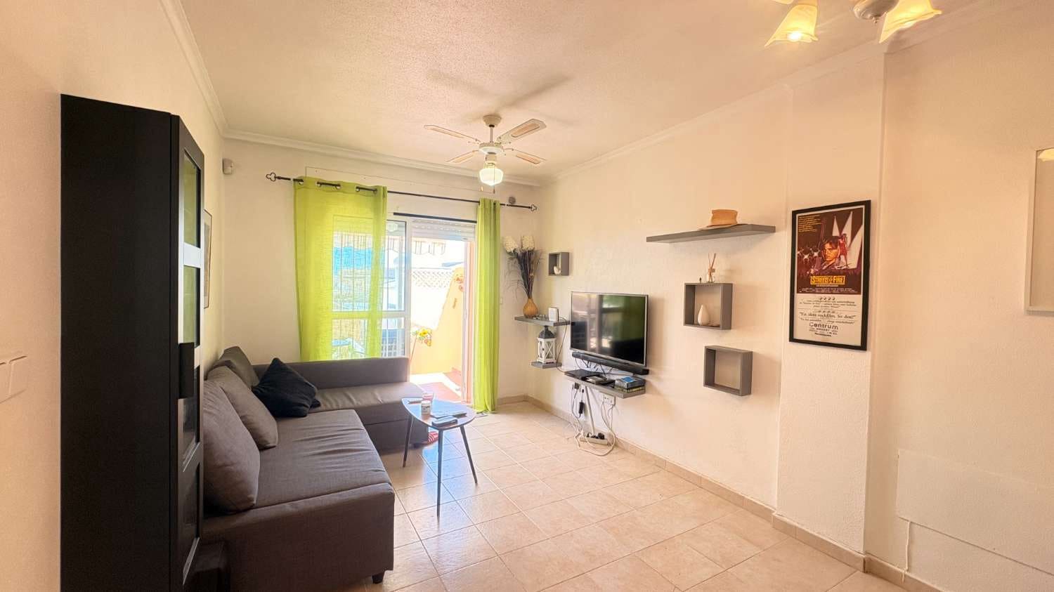 2 bedroom Beach Apartment for sale in Orihuela with pool - € 154,000 (Ref: 9777687)