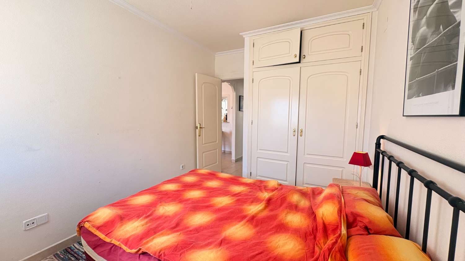 2 bedroom Beach Apartment for sale in Orihuela with pool - € 154,000 (Ref: 9777687)