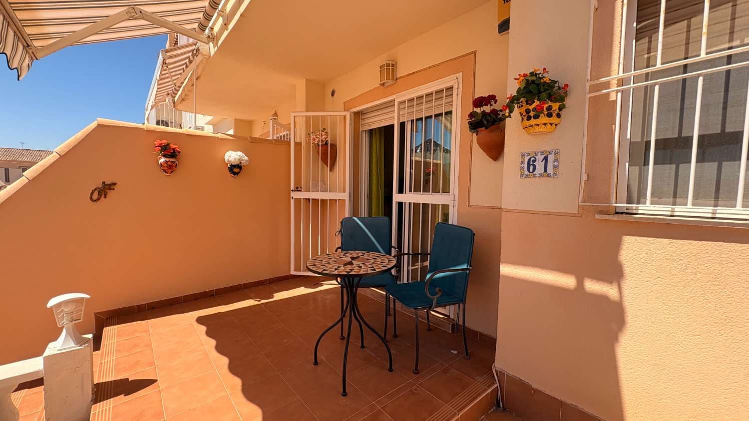 2 bedroom Beach Apartment for sale in Orihuela with pool - € 154,000 (Ref: 9777687)