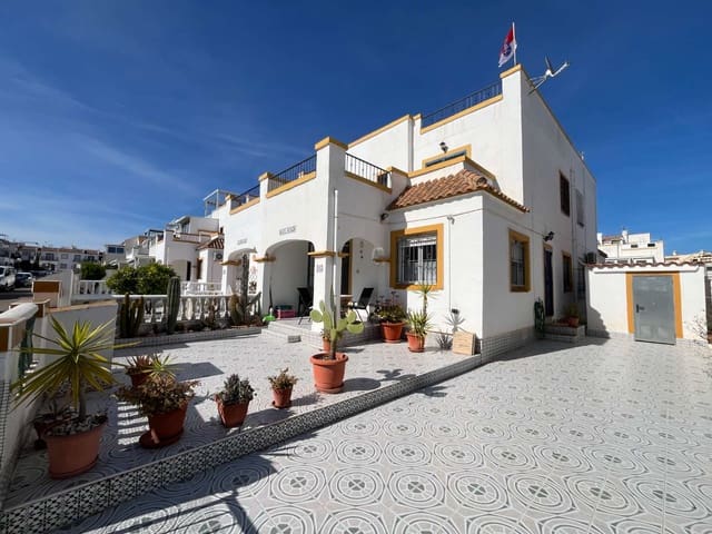 3 makuuhuone Omakotitalo myytävänä paikassa Orihuela mukana uima-altaan - 189 000 € (Ref: 9785040)