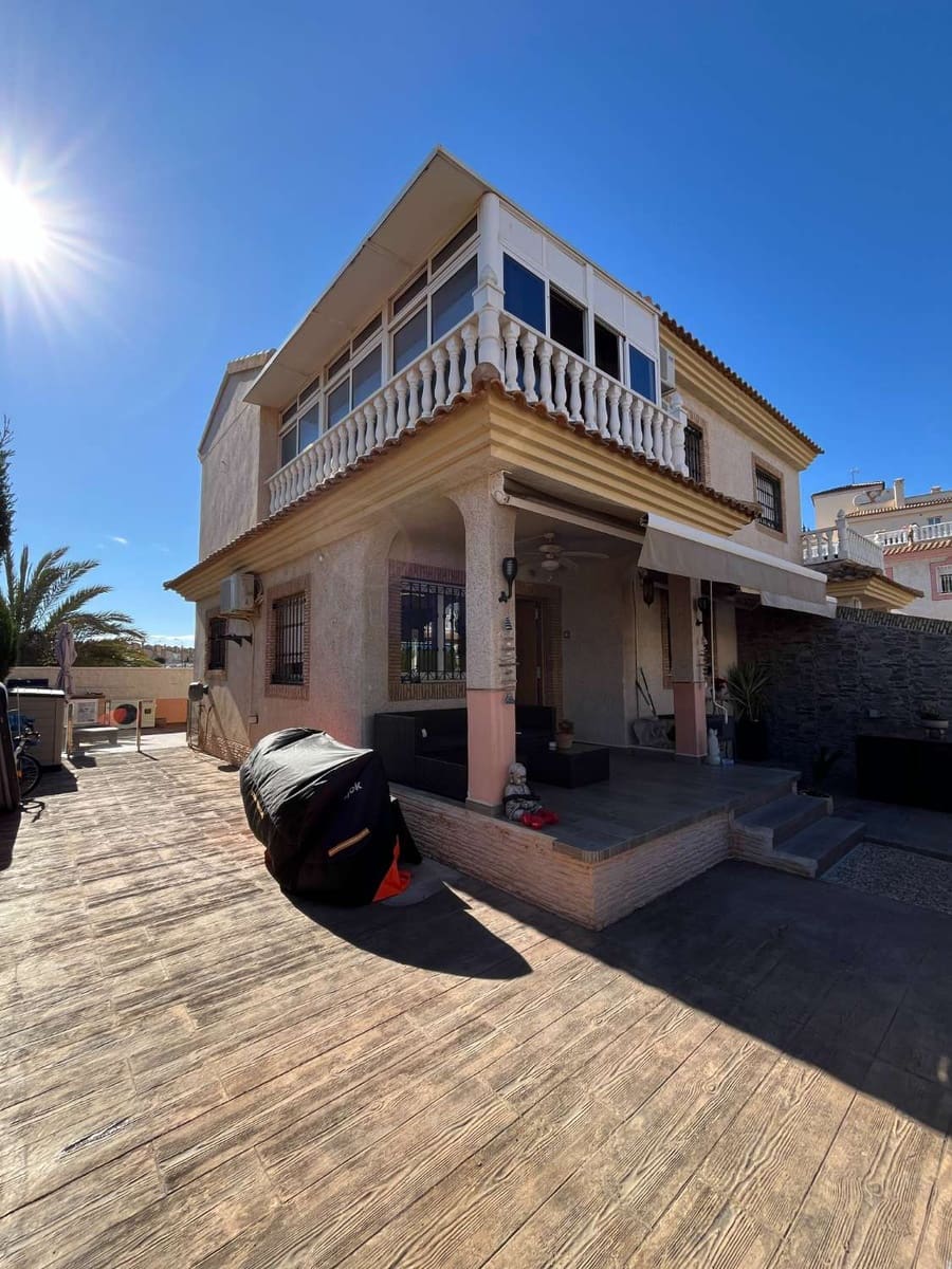 3 Zimmer Doppelhaus zu verkaufen in Orihuela mit Pool - 325.000 € (Ref: 9785041)