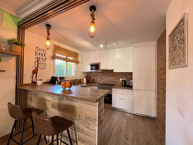 3 Zimmer Doppelhaus zu verkaufen in Orihuela mit Pool - 325.000 € (Ref: 9785041)