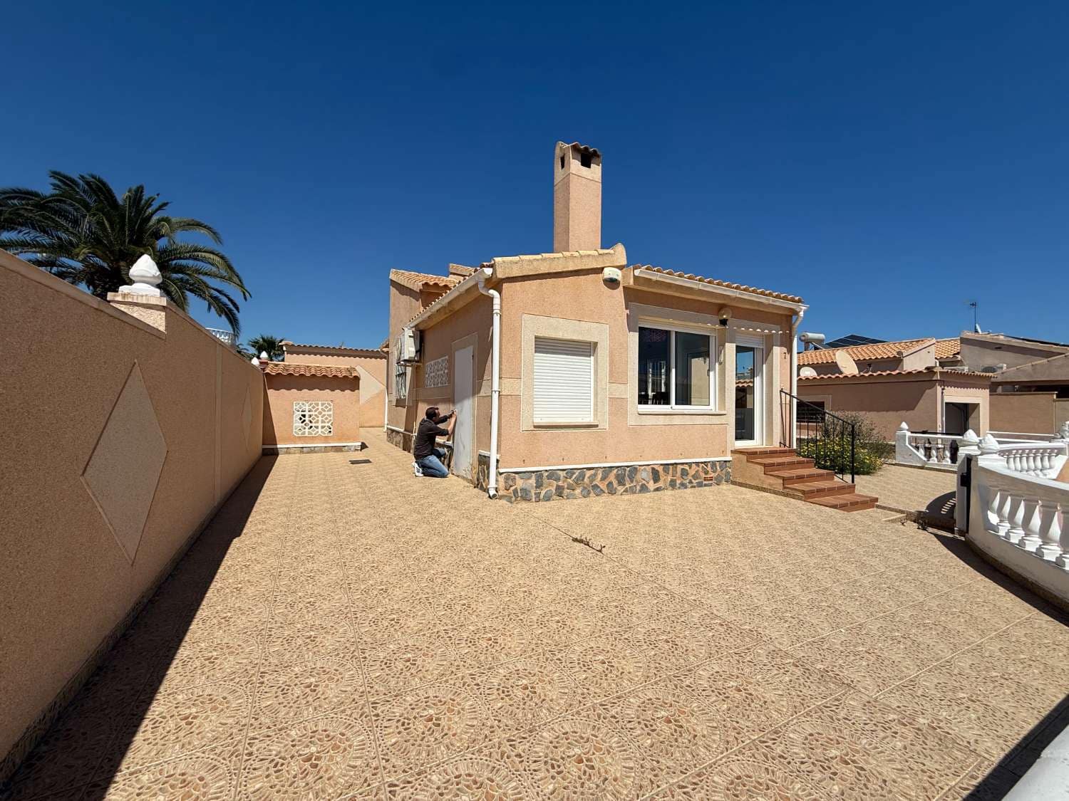 2 bedroom Villa for sale in Orihuela with pool garage - € 349,999 (Ref: 9785042)