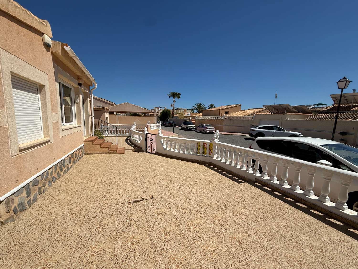 2 bedroom Villa for sale in Orihuela with pool garage - € 349,999 (Ref: 9785042)