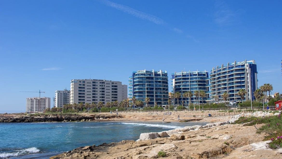 2 bedroom Flat for sale in Orihuela with pool garage - € 249,000 (Ref: 9800361)