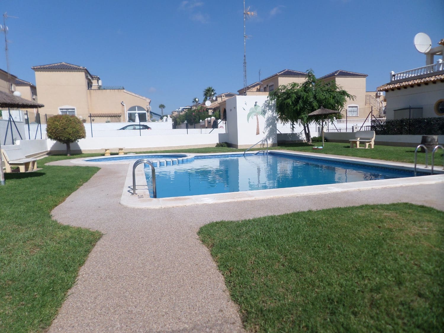 2 bedroom Flat for sale in Orihuela with pool garage - € 249,000 (Ref: 9800361)