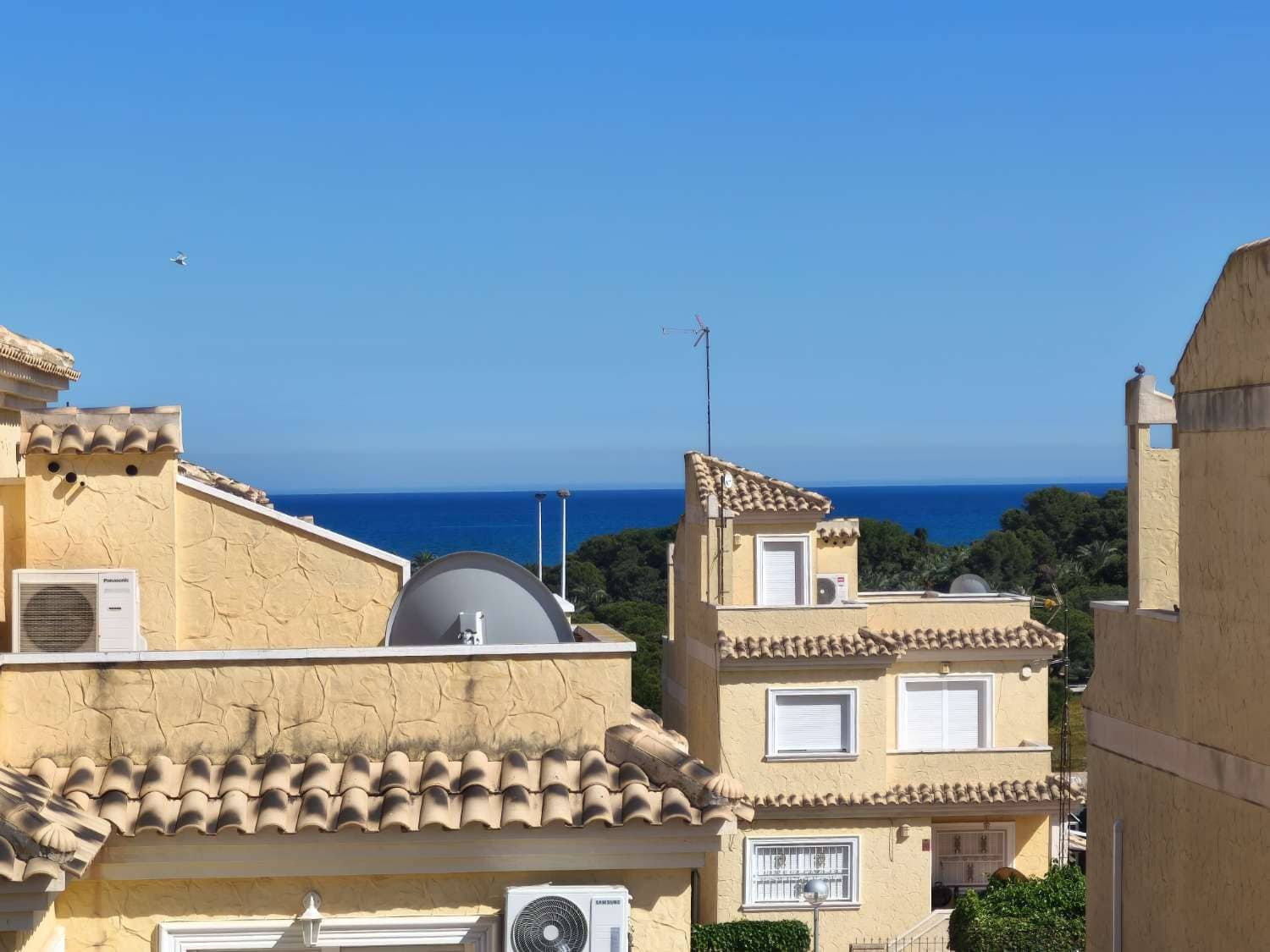 4 soveværelse Lejlighed til salg i Torrevieja med swimmingpool - € 310.000 (Ref: 9804121)