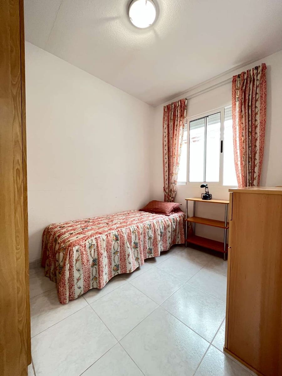 3 chambre Appartement de Plage à vendre à Orihuela avec piscine - 165 000 € (Ref: 9806168)