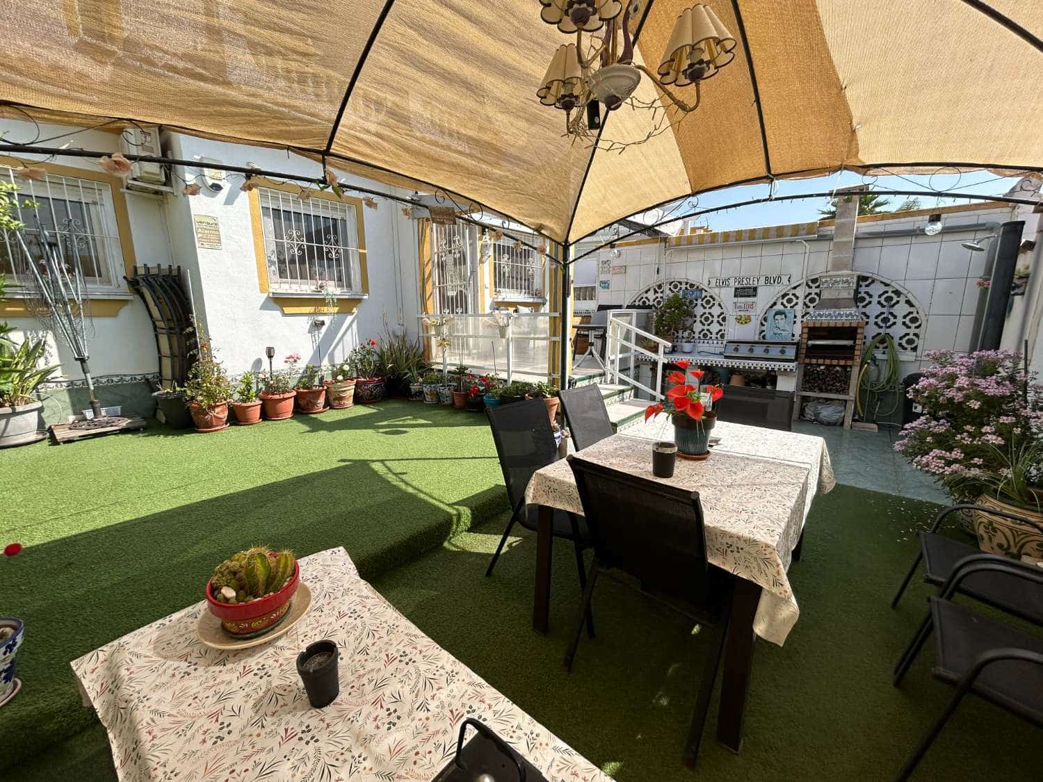 3 sovrum Lägenhet till salu i Orihuela med pool garage - 229 000 € (Ref: 9811283)