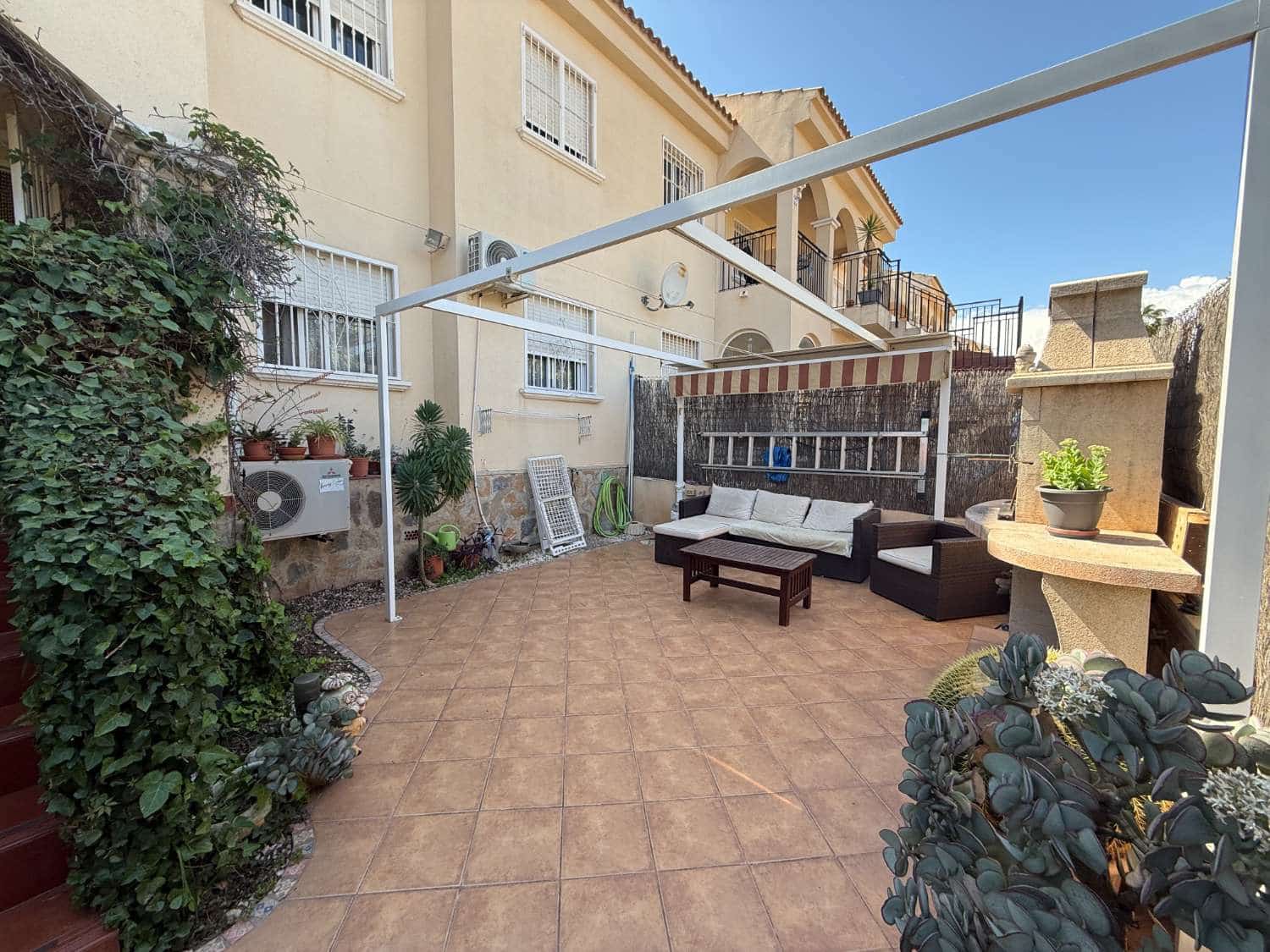 3 bedroom Apartment for sale in Orihuela with pool - € 199,999 (Ref: 9817025)
