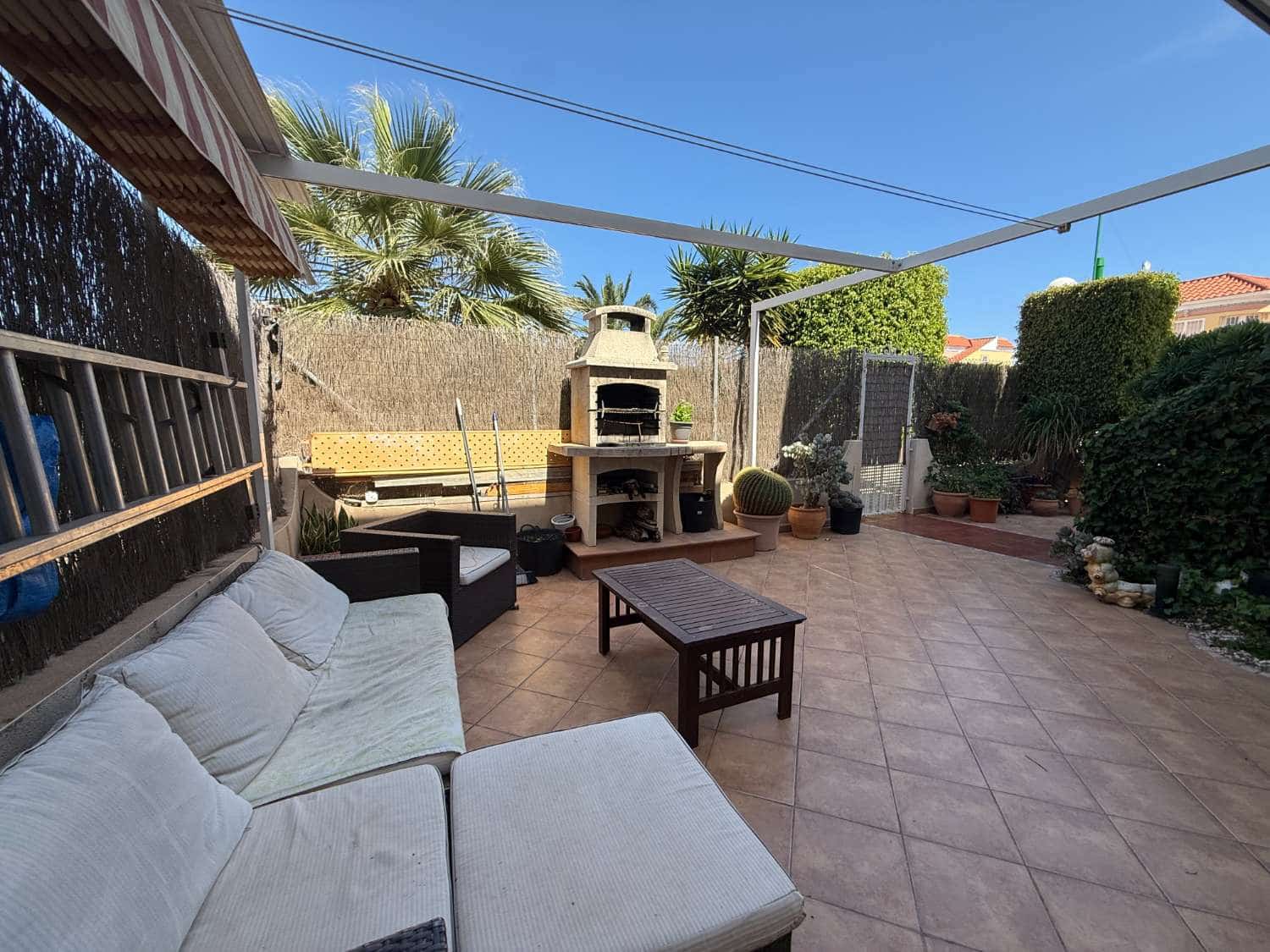 3 bedroom Apartment for sale in Orihuela with pool - € 199,999 (Ref: 9817025)