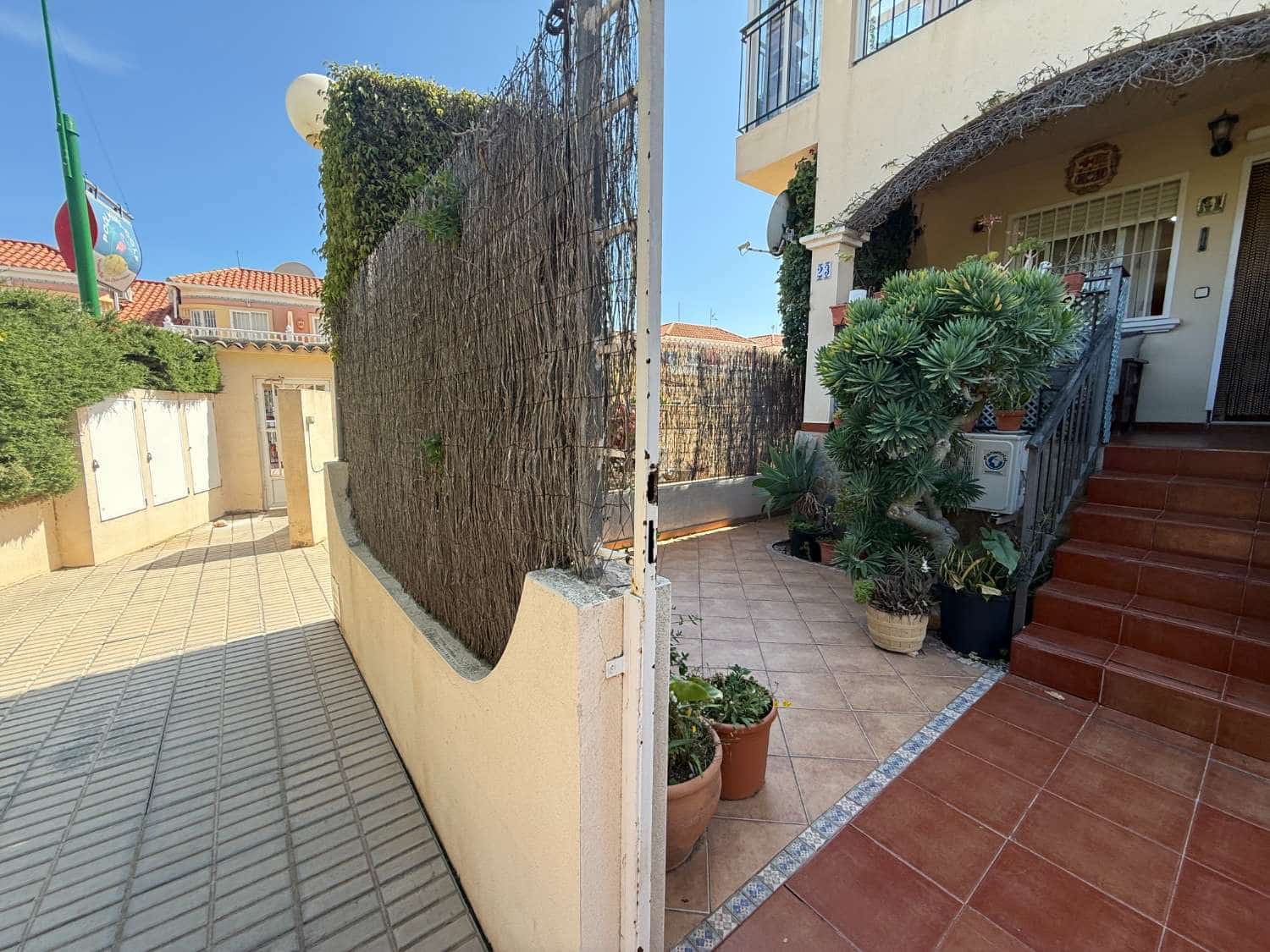 3 bedroom Apartment for sale in Orihuela with pool - € 199,999 (Ref: 9817025)