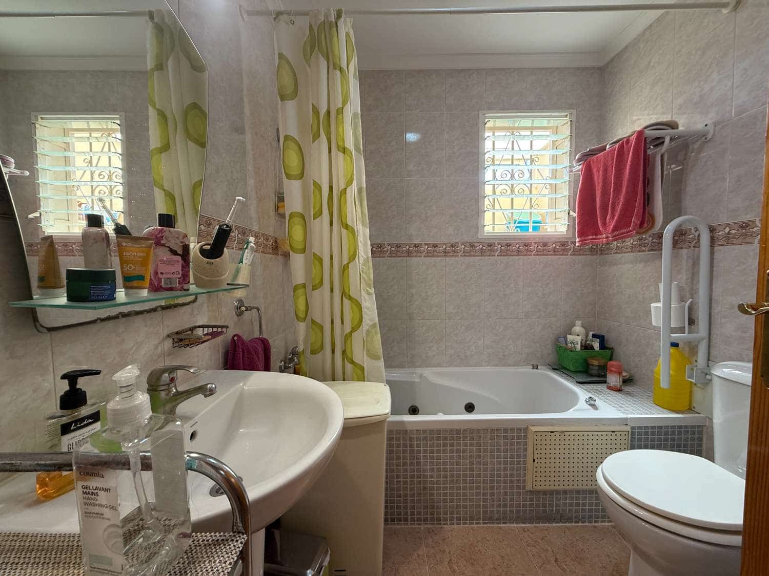 3 bedroom Apartment for sale in Orihuela with pool - € 199,999 (Ref: 9817025)