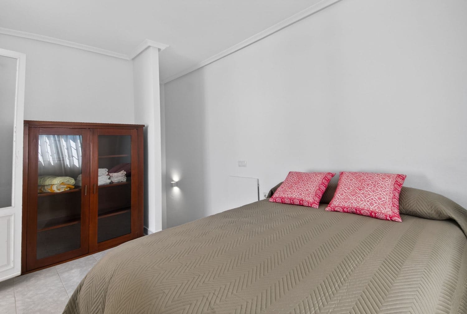 Piso de 3 habitaciones en Orihuela en venta con piscina - 196.000 € (Ref: 9822041)