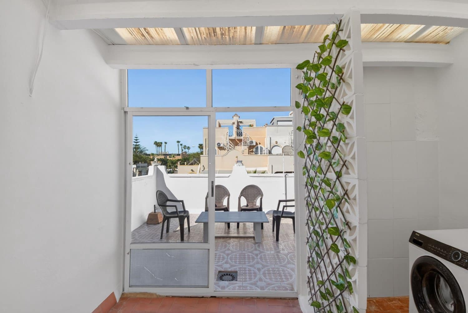 Piso de 3 habitaciones en Orihuela en venta con piscina - 196.000 € (Ref: 9822041)