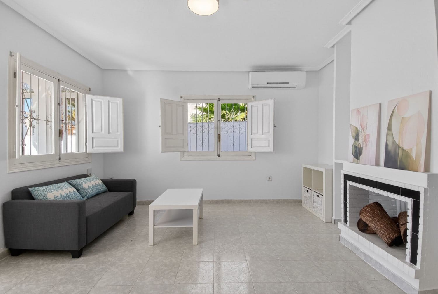 Piso de 3 habitaciones en Orihuela en venta con piscina - 196.000 € (Ref: 9822041)