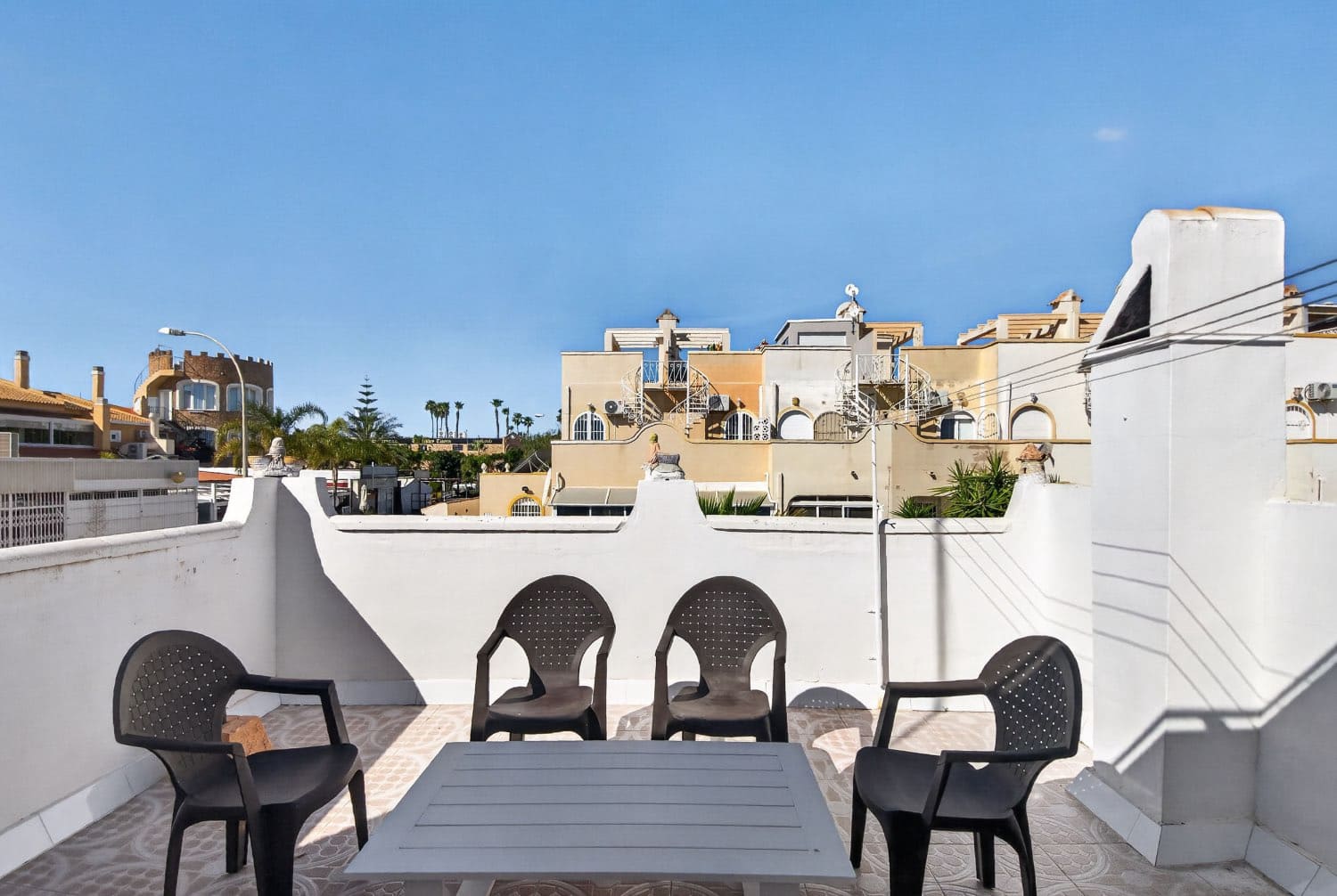Piso de 3 habitaciones en Orihuela en venta con piscina - 196.000 € (Ref: 9822041)