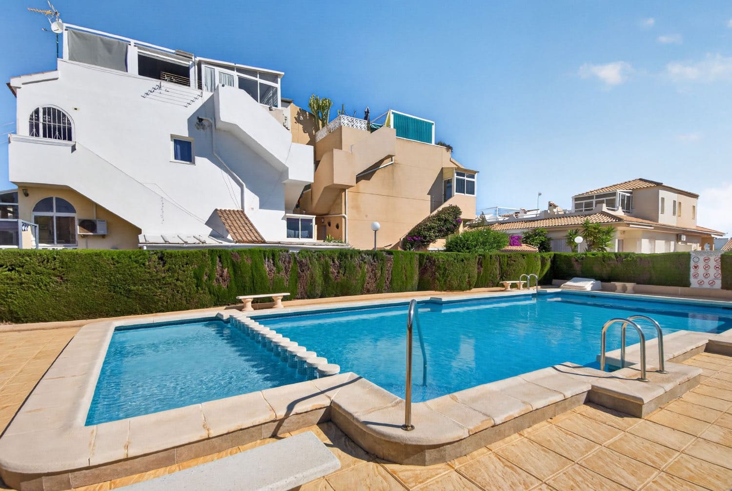 Piso de 3 habitaciones en Orihuela en venta con piscina - 196.000 € (Ref: 9822041)