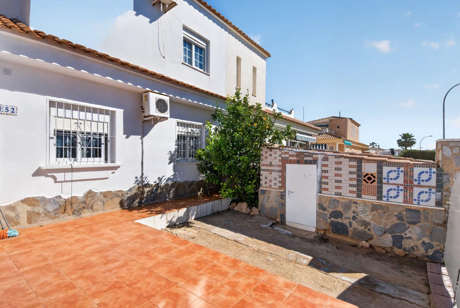 Piso de 3 habitaciones en Orihuela en venta con piscina - 196.000 € (Ref: 9822041)