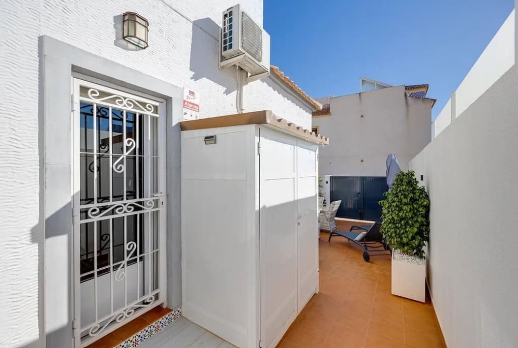 3 soveværelse Lejlighed til salg i Orihuela med swimmingpool - € 259.000 (Ref: 9826186)