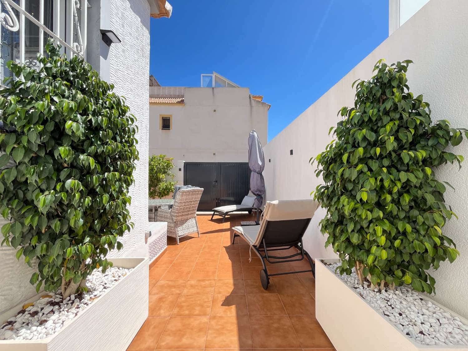 3 soveværelse Lejlighed til salg i Orihuela med swimmingpool - € 259.000 (Ref: 9826186)