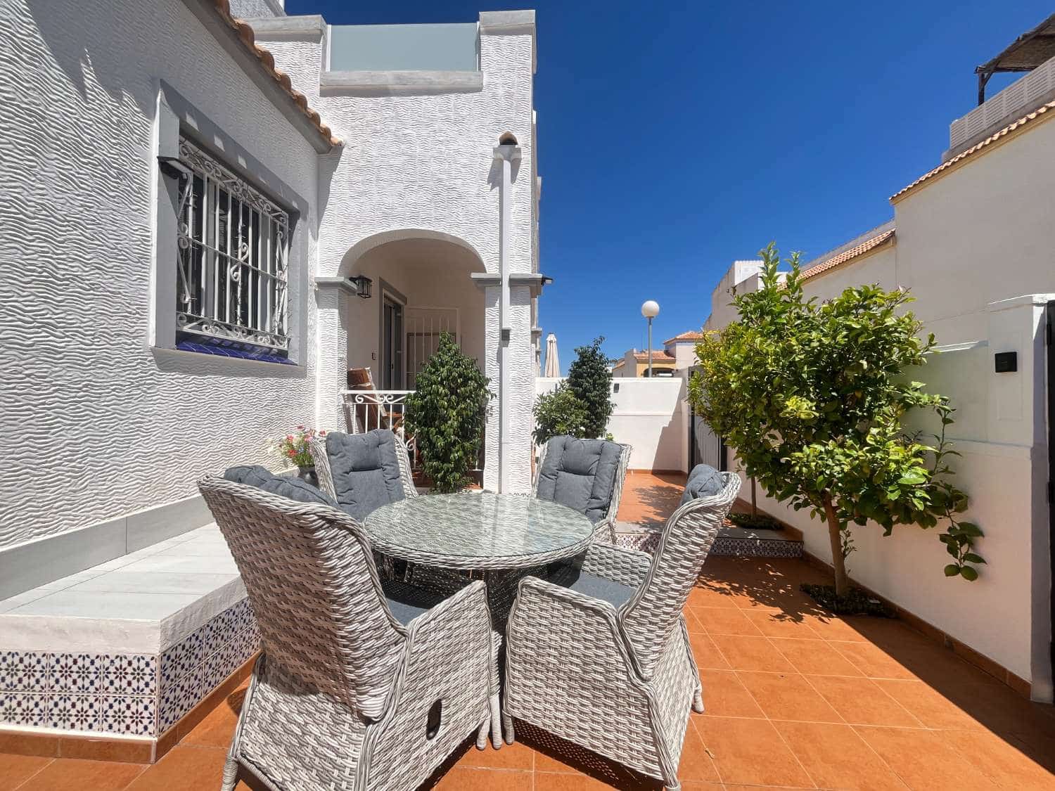3 soveværelse Lejlighed til salg i Orihuela med swimmingpool - € 259.000 (Ref: 9826186)