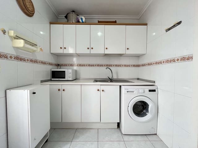 2 quarto Apartamento de Praia para venda em Orihuela com piscina - 155 000 € (Ref: 9828304)