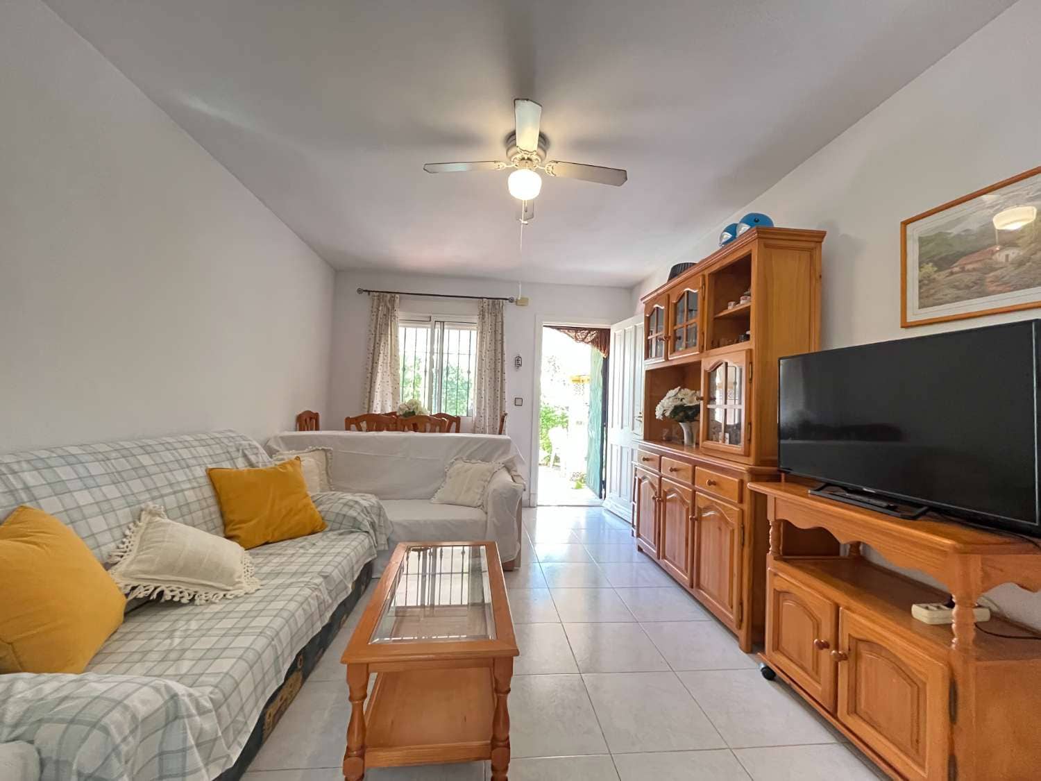 2 bedroom Beach Apartment for sale in Orihuela with pool - € 159,000 (Ref: 9828304)