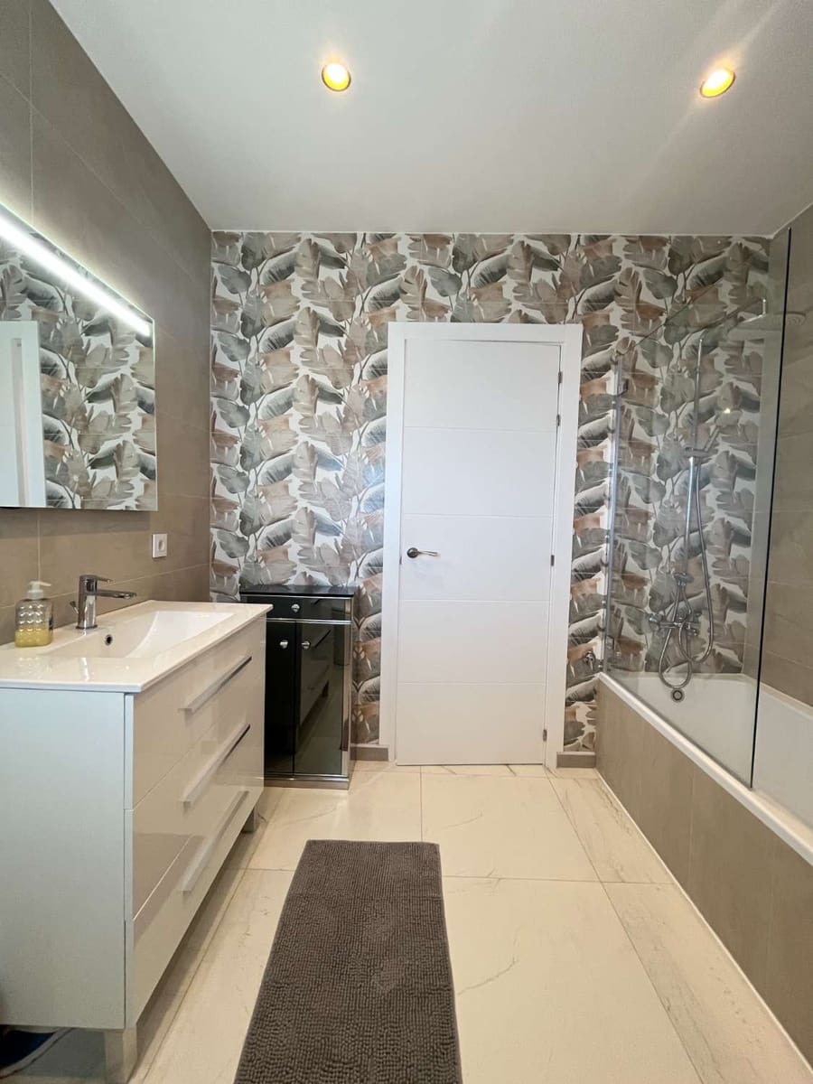 6 slaapkamer Villa te koop in Pilar de la Horadada met zwembad garage - € 489.000 (Ref: 9830743)