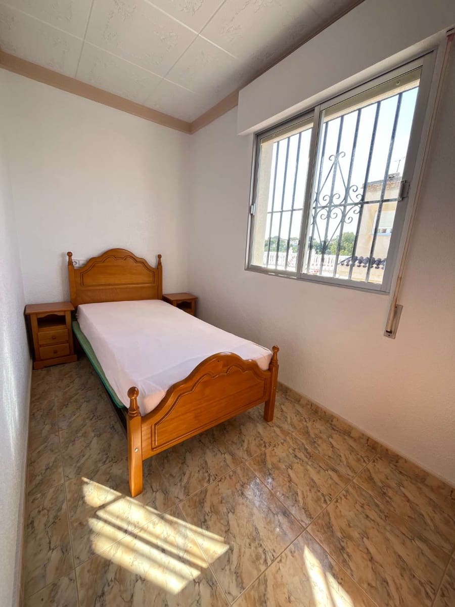 6 slaapkamer Villa te koop in Pilar de la Horadada met zwembad garage - € 489.000 (Ref: 9830743)