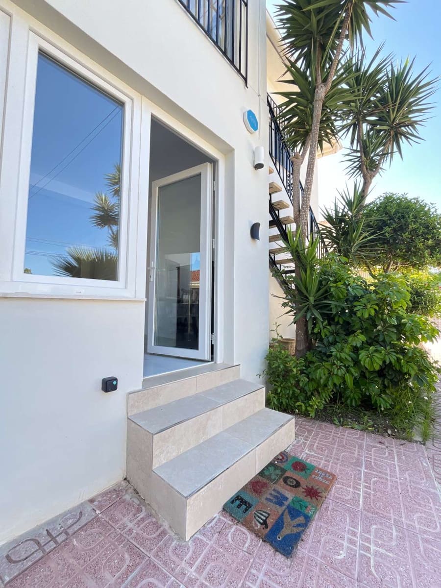 6 slaapkamer Villa te koop in Pilar de la Horadada met zwembad garage - € 489.000 (Ref: 9830743)