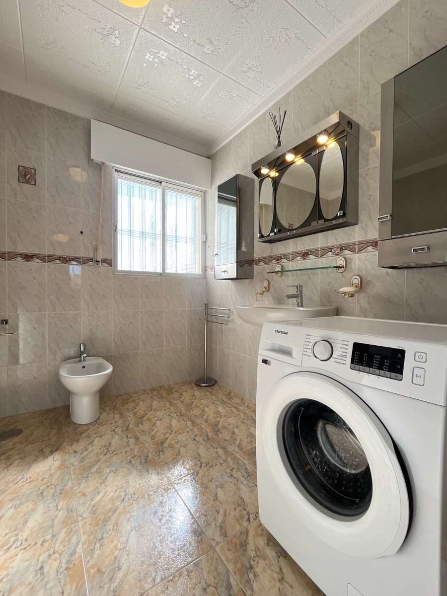 6 slaapkamer Villa te koop in Pilar de la Horadada met zwembad garage - € 489.000 (Ref: 9830743)