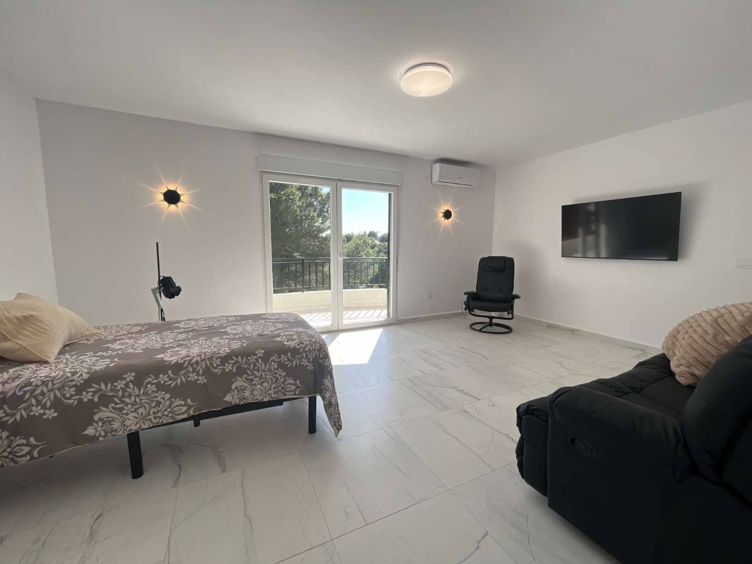6 slaapkamer Villa te koop in Pilar de la Horadada met zwembad garage - € 489.000 (Ref: 9830743)
