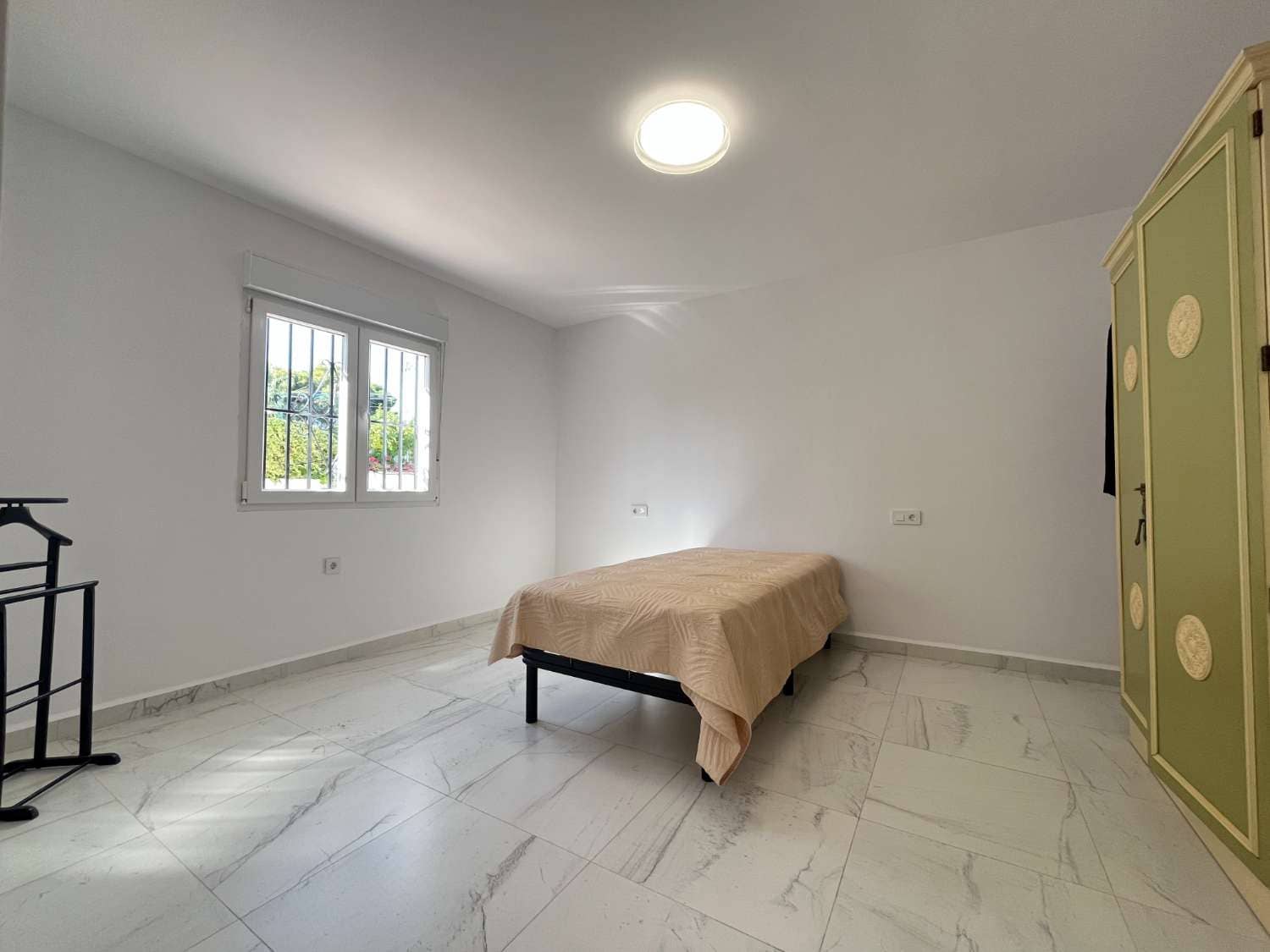 6 slaapkamer Villa te koop in Pilar de la Horadada met zwembad garage - € 489.000 (Ref: 9830743)