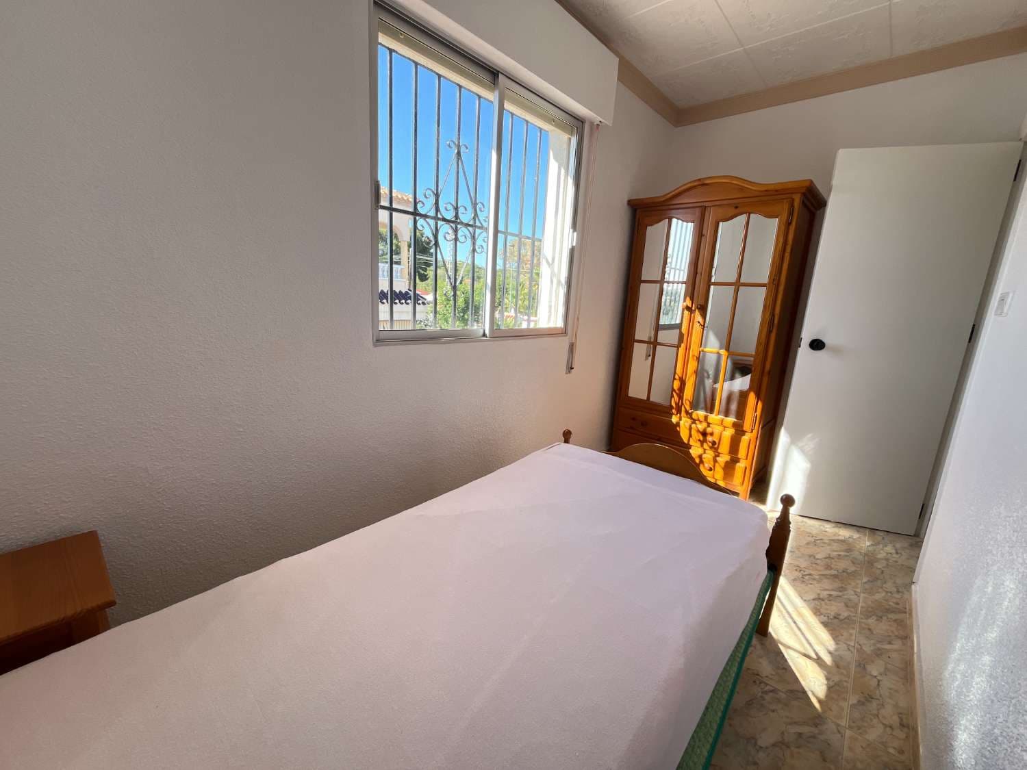 6 slaapkamer Villa te koop in Pilar de la Horadada met zwembad garage - € 489.000 (Ref: 9830743)